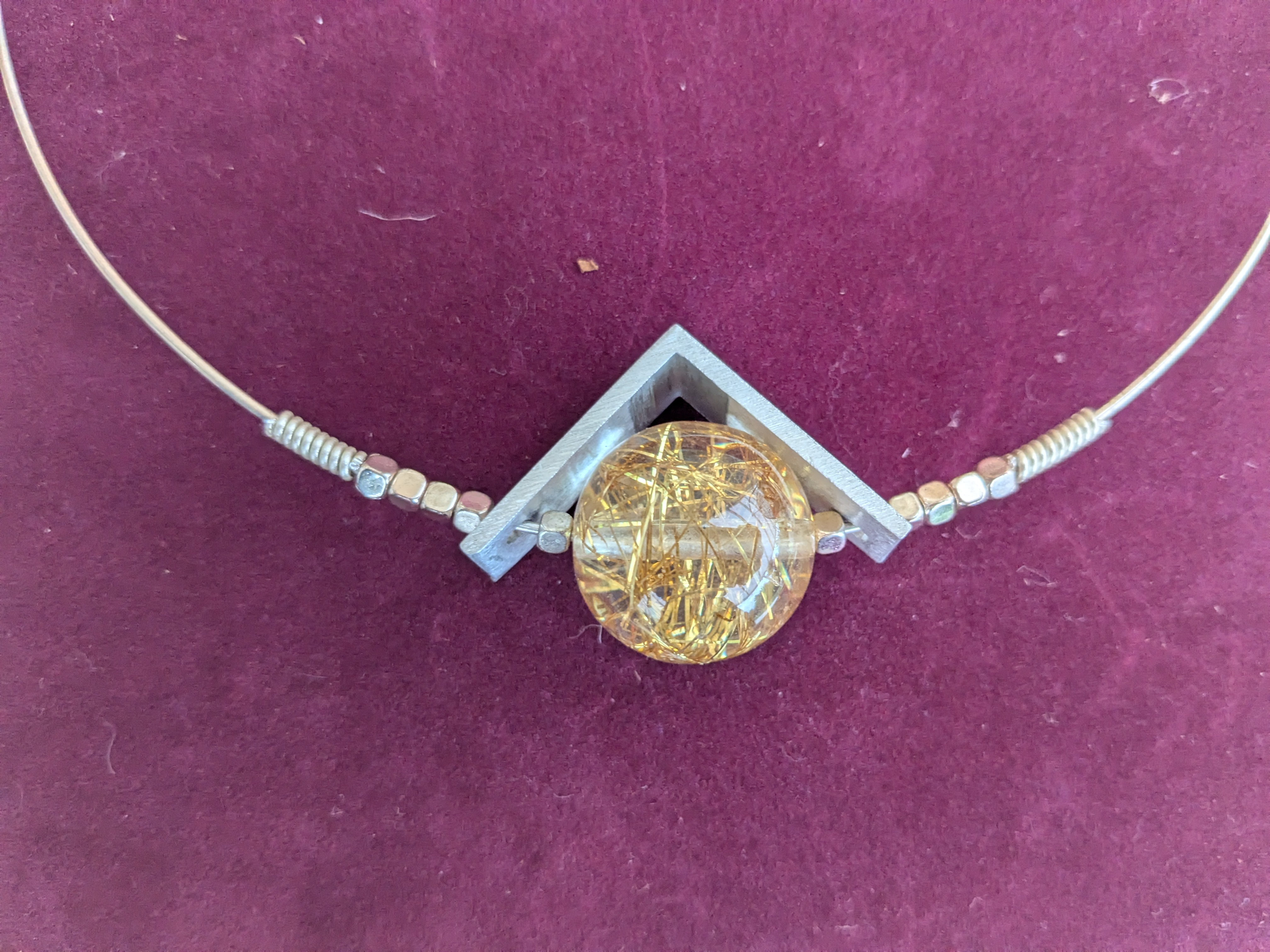 Collier Torque Éclat doré - Image 3